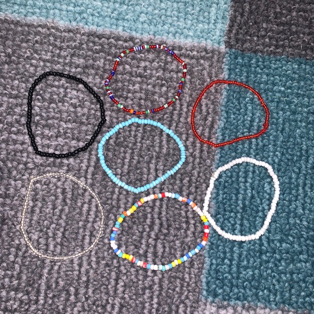 7pc beaded bracelets